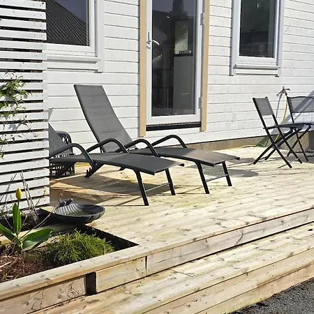 Lägenhet Modern With Garden And View *